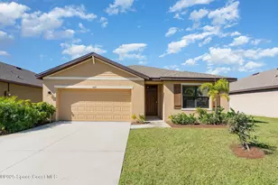 1677 Mineral Loop Dr NW, Palm Bay, FL 32907 - Photo 4