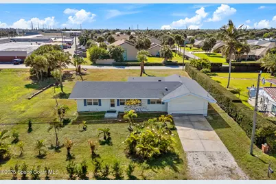 107 Franklyn Avenue, Indialantic, FL 32903 - Photo 4