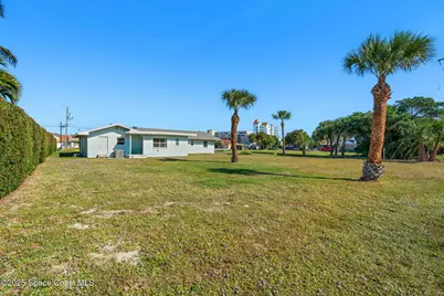 107 Franklyn Avenue, Indialantic, FL 32903 - Photo 32