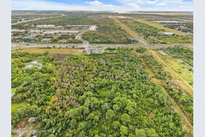 2110 95th Court, Vero Beach, FL 32966 - Photo 6