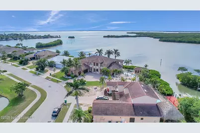 7 Cove View Court, Cocoa Beach, FL 32931 - Photo 4