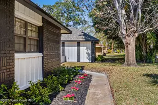 1007 Pineapple Ave NE, Palm Bay, FL 32905 - Photo 2