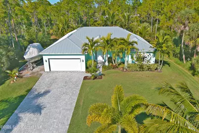 4060 Edisto Drive, Grant-Valkaria, FL 32949 - Photo 2