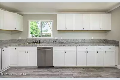 300 Riomar Drive, Port Saint Lucie, FL 34952 - Photo 22