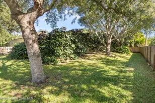 789 Vocelle Ave N, Sebastian, FL 32958 - Photo 36