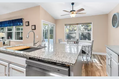 789 Vocelle Avenue N, Sebastian, FL 32958 - Photo 14