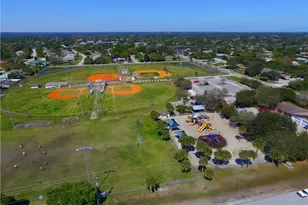 1489 Whitmore St, Sebastian, FL 32958 - Photo 10