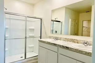 1256 Dugan CIR SE, Palm Bay, FL 32909 - Photo 8