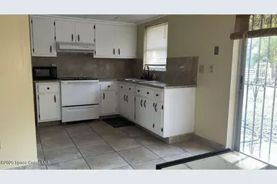 855 NE Angle Street NE, Palm Bay, FL 32905 - Photo 6