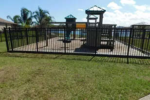 4554 Magenta Isles Dr, Melbourne, FL 32904 - Photo 54