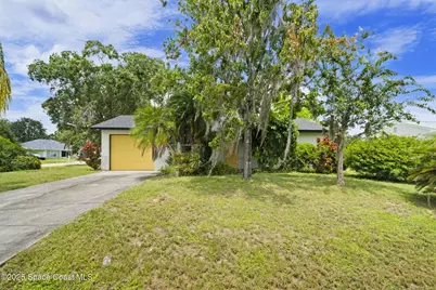 325 Eva Street NE, Palm Bay, FL 32907 - Photo 2