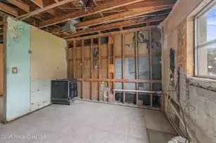 352 Vesta Cir, Melbourne, FL 32901 - Photo 10