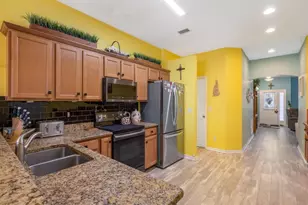 221 Briarcliff Cir, Sebastian, FL 32958 - Photo 14