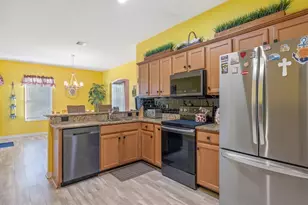 221 Briarcliff Cir, Sebastian, FL 32958 - Photo 12