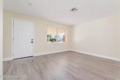 621 S Georgia Avenue, Cocoa, FL 32922 - Photo 4