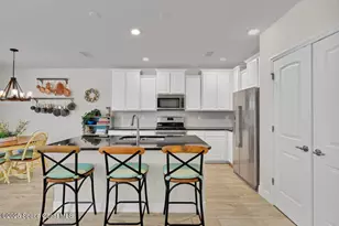 5949 Buttonwood Sq, Vero Beach, FL 32966 - Photo 10