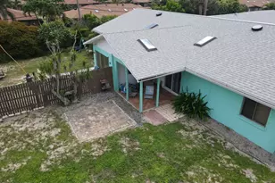 5283 Palmetto Dr, Melbourne Beach, FL 32951 - Photo 6