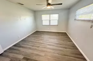 2848 Watkins Dr, Melbourne, FL 32901 - Photo 4