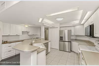 800 Del Rio Way #402, Merritt Island, FL 32953 - Photo 4