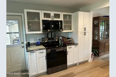 574 Dianne Drive, Melbourne, FL 32935 - Photo 2