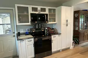 574 Dianne Dr, Melbourne, FL 32935 - Photo 2