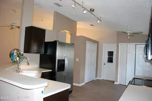 720 Wickham Lakes Dr, Melbourne, FL 32940 - Photo 6