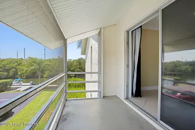 1845 Robalo Drive #201d, Vero Beach, FL 32960 - Photo 6