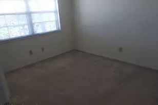 927 Sonesta Ave NE, Palm Bay, FL 32905 - Photo 2