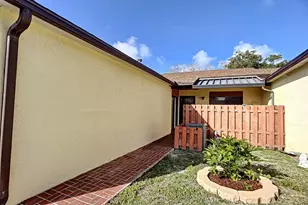 1611 Gable Ct, Merritt Island, FL 32953 - Photo 2