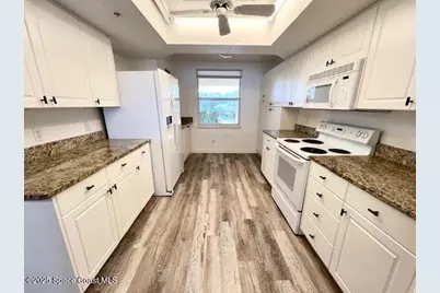 102 Riverside Drive #205, Cocoa, FL 32922 - Photo 8