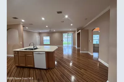 802 Del Mar Circle, Melbourne, FL 32904 - Photo 8
