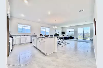 386 Glaspell Circle SE, Palm Bay, FL 32909 - Photo 10