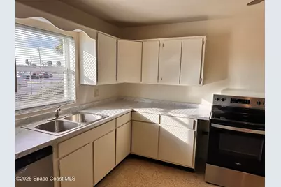 140 Niemira Avenue, Indialantic, FL 32903 - Photo 8