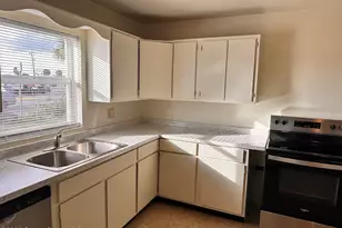 140 Niemira Ave, Indialantic, FL 32903 - Photo 8