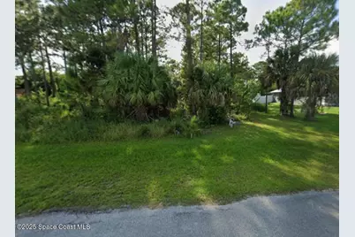 718 Daniels Avenue SW, Palm Bay, FL 32908 - Photo 1