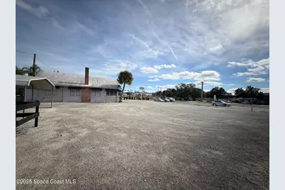 26 W New Haven Avenue, Melbourne, FL 32901 - Photo 8