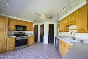 1980 Talloak Rd, Melbourne, FL 32935 - Photo 10