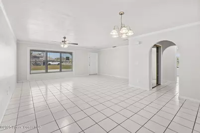 402 SW Sansom Lane, Port Saint Lucie, FL 34953 - Photo 10