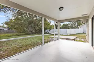 402 SW Sansom Ln, Port Saint Lucie, FL 34953 - Photo 22