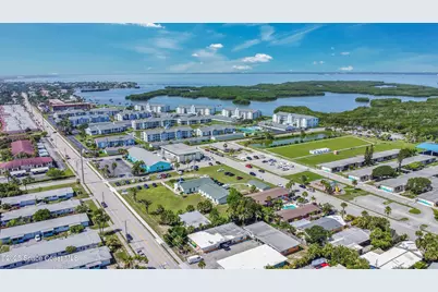 450 S Brevard Avenue, Cocoa Beach, FL 32931 - Photo 24