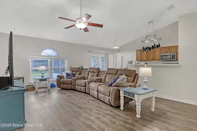 1218 SE Torrington Street SE, Palm Bay, FL 32909 - Photo 10