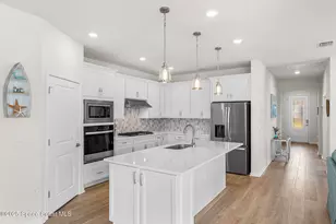 8870 Shoreline Ave, Melbourne, FL 32940 - Photo 2