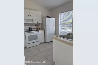 1042 SE Lava Street SE, Palm Bay, FL 32909 - Photo 8