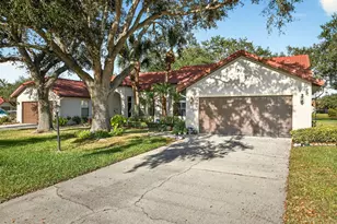 996 Osprey Dr, Melbourne, FL 32940 - Photo 2