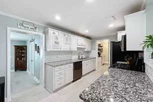 414 Oakridge Ave, Cocoa, FL 32927 - Photo 8