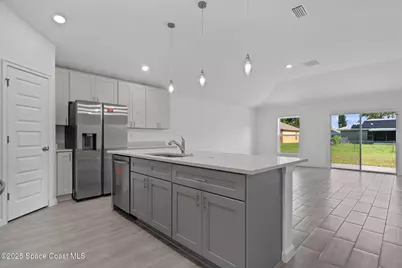 101 Crosspoint Street SE, Palm Bay, FL 32909 - Photo 8