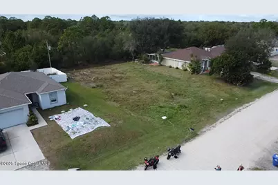 8545 104th Avenue, Vero Beach, FL 32967 - Photo 2