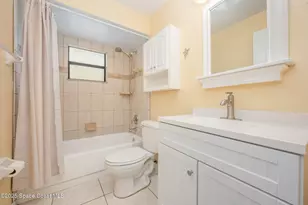 220 Cinnamon Lake Cir, Melbourne, FL 32901 - Photo 12