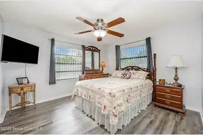 220 Cinnamon Lake Circle, Melbourne, FL 32901 - Photo 4