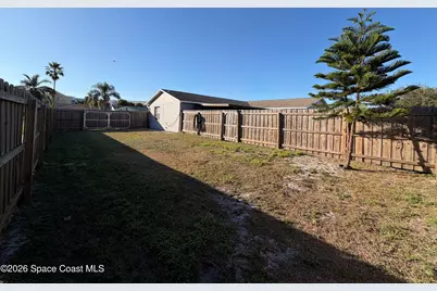 220 Cinnamon Lake Circle, Melbourne, FL 32901 - Photo 16